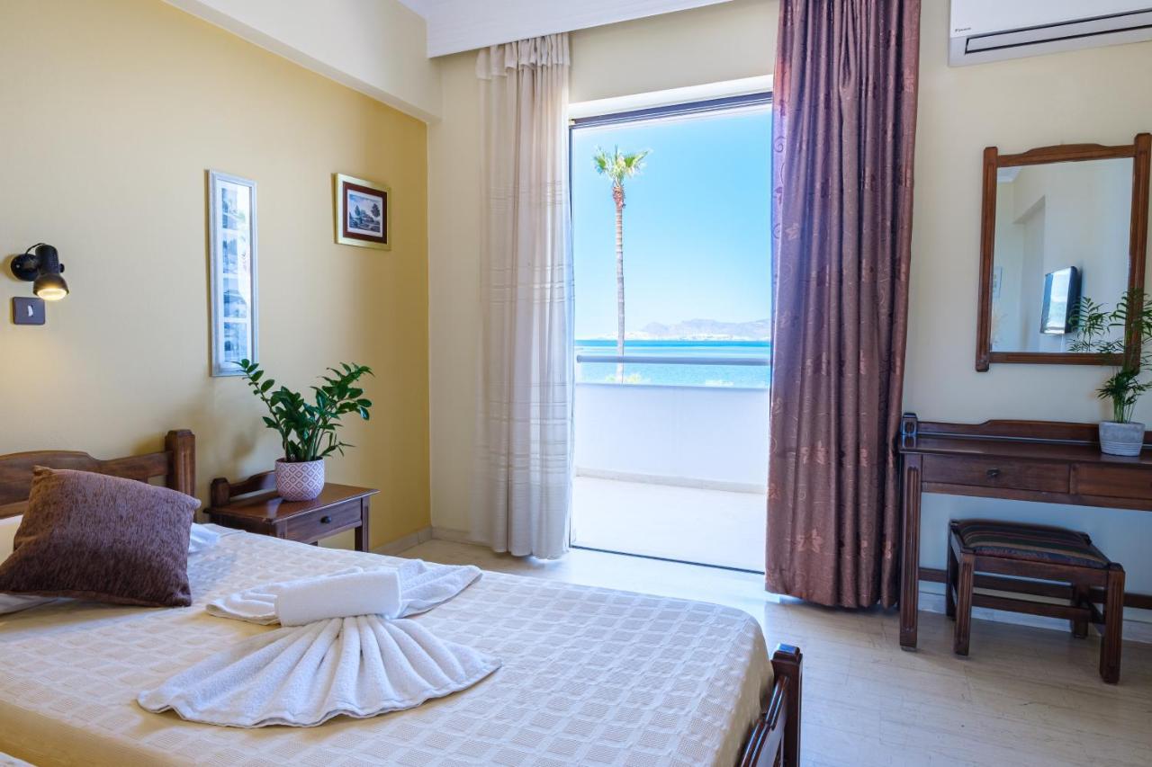 Seaside Apartments Ampavris Esterno foto